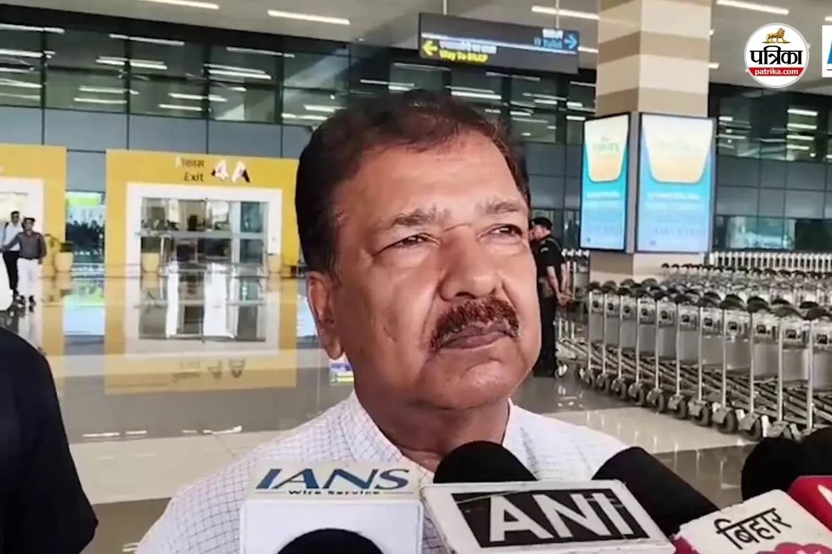 ‘राहुल गांधी ने किया था बेइज्जत, 6 दिन घर से नहीं निकले थे तेजस्वी’, MLC चुनाव में RJD-कांग्रेस के अलग लड़ने पर दिलीप जायसवाल का तंज