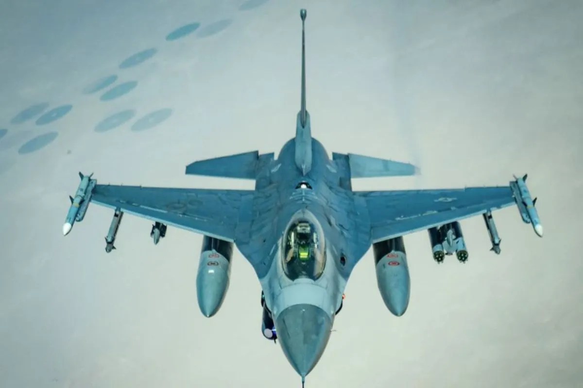 fighter jet