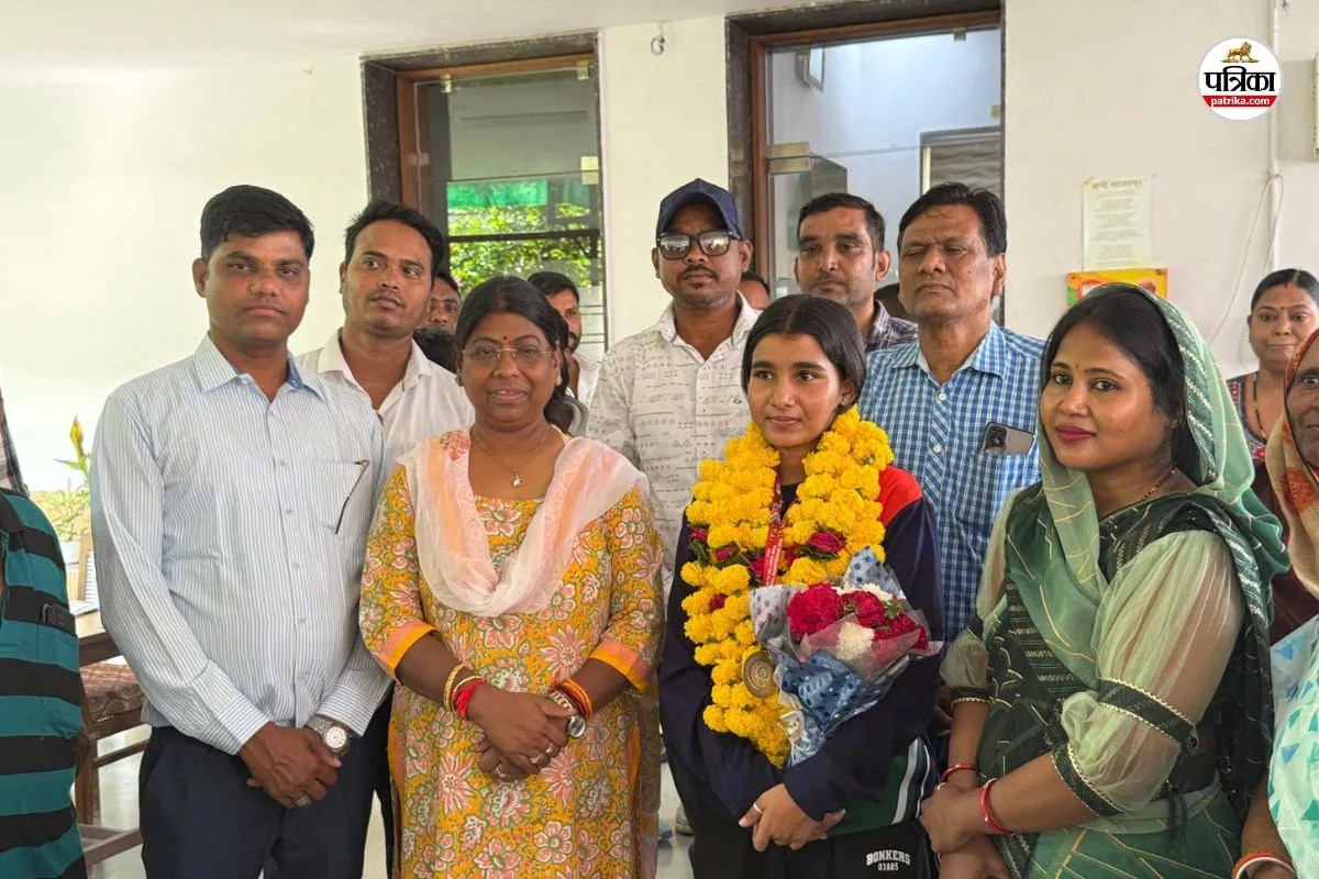 ajmer daughter gauravi singh grand welcome winning gold medal sri lanka