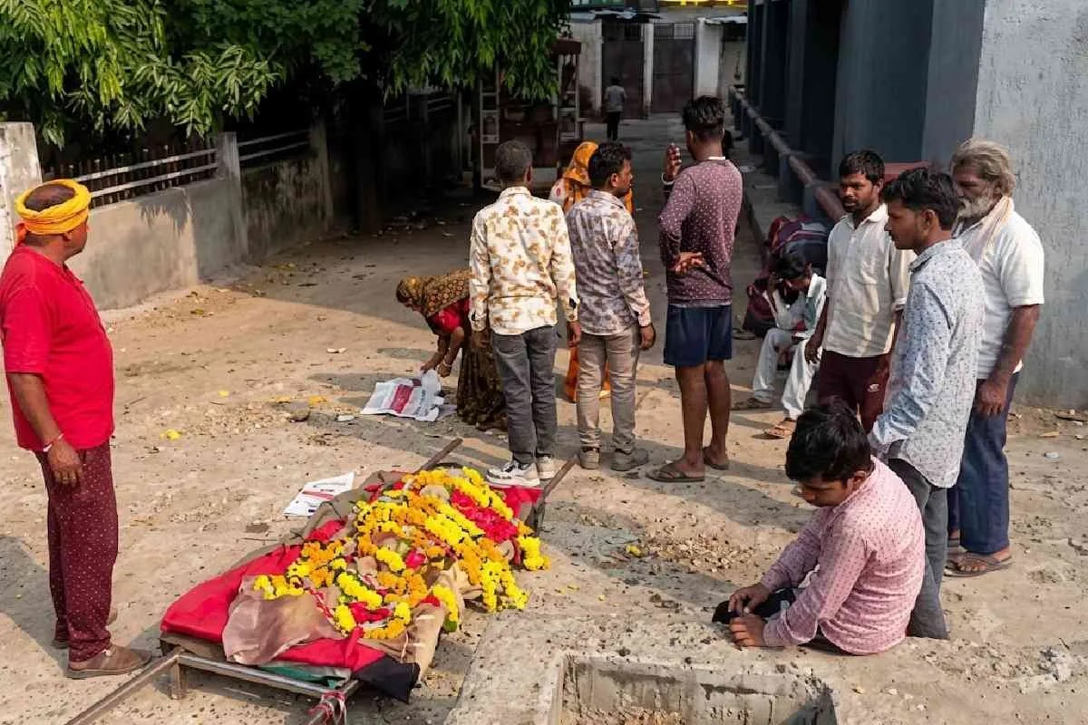 guna Daughter Funeral Tragedy