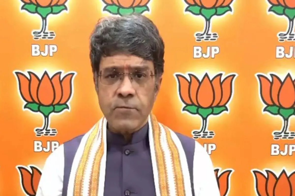 ‘राहुल गांधी नेता प्रतिपक्ष बने रहने के लायक नहीं’, प्रशांत भूषण की टिप्पणी पर बीजेपी प्रवक्ता सी.आर. केशवन ने साधा कांग्रेस सांसद पर निशाना