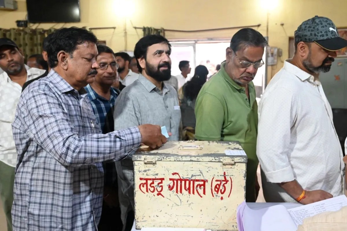 विदिशा में अनाज तिलहन संघ चुनाव का उत्साह, 294 व्यापारी चुन रहे अपना अध्यक्ष