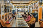 छोटे गांव से निकलकर मेहनत के दम पर बनाई पहचान, आज चार दुकानों के संचालक हैं अशोक कुमार सोनी; खास व्यवस्था को लेकर लोगों में बढ़ी उत्सुकता (फोटो सोर्स : Ritesh Singh )