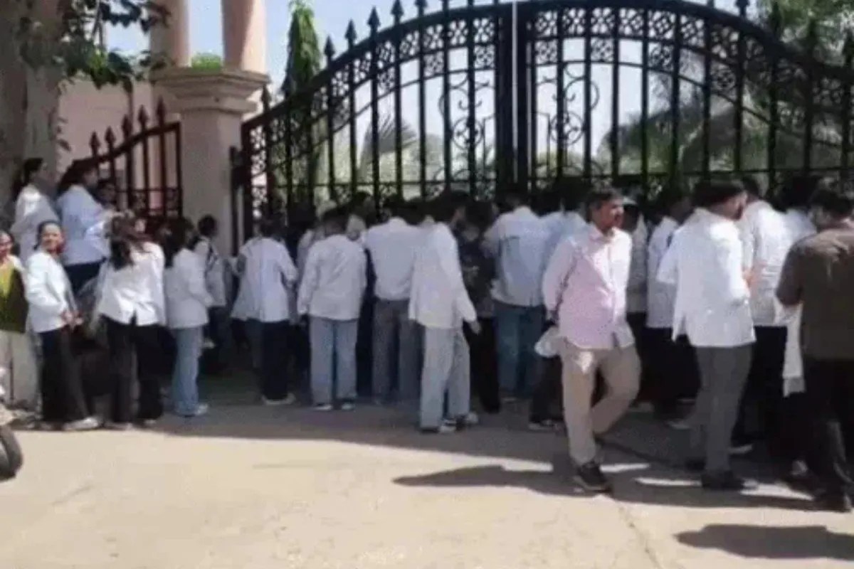 alwar esic medical college students