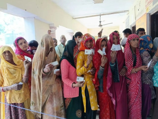 alwar panchayat election voting