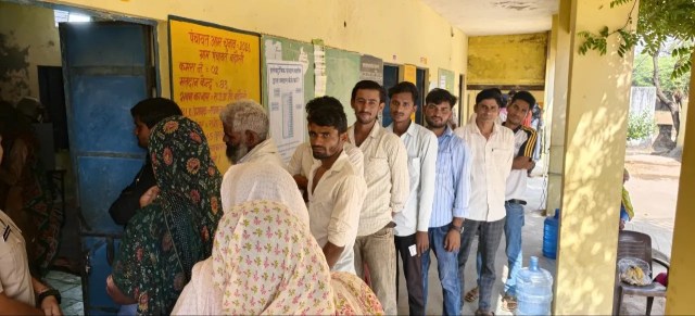 alwar panchayat election voting