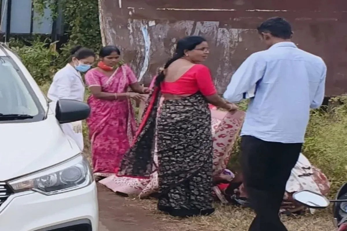 Childbirth roadside