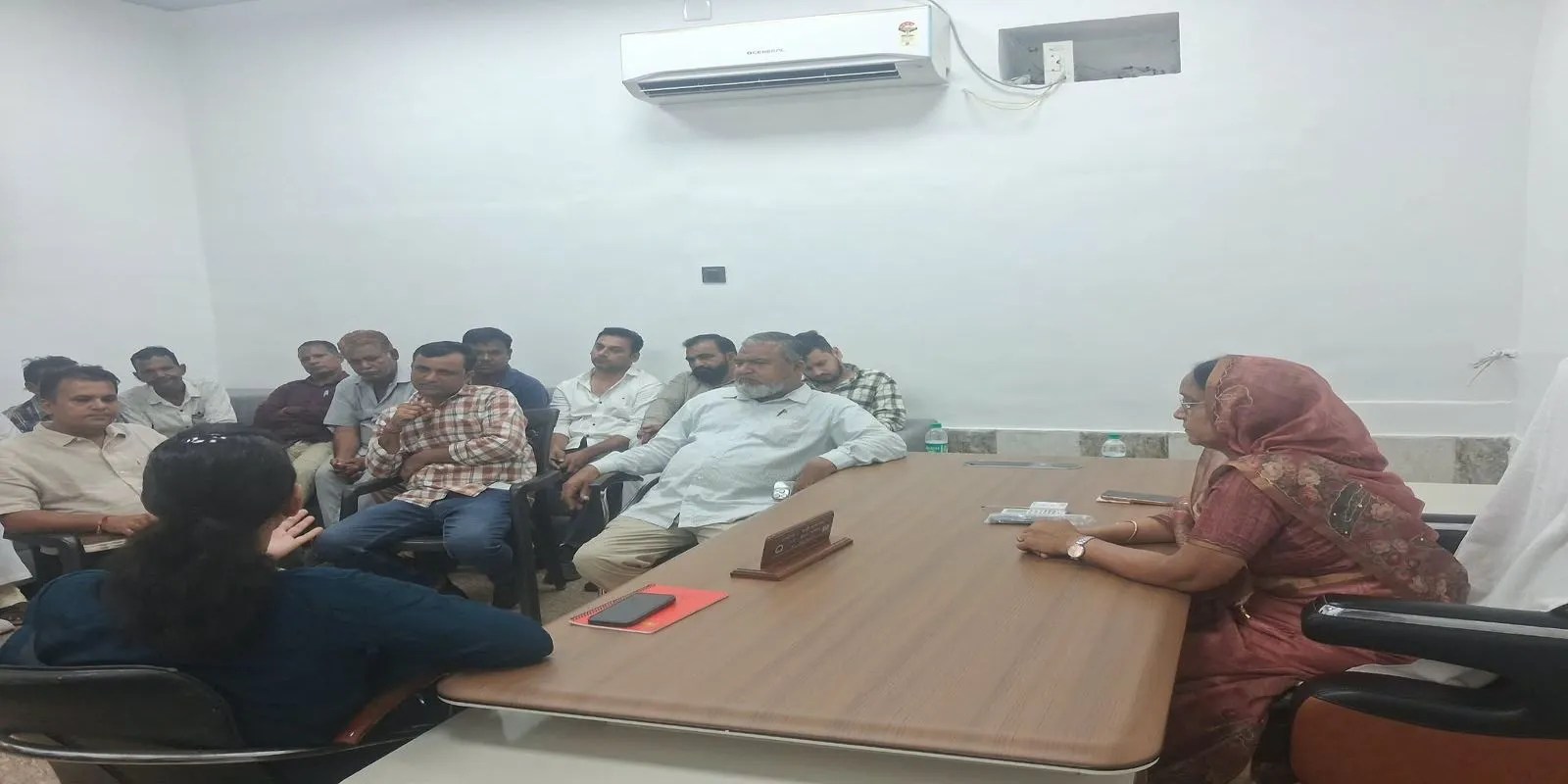 Chairman Santosh Tak and others in the Municipal Council meeting