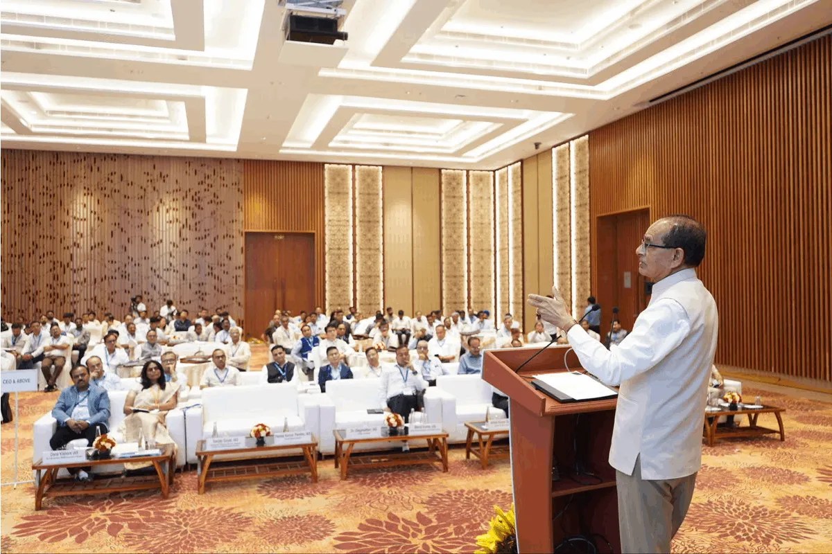 “8.50 लाख किमी रोड बनाई, हर गांव तक पहुंचाएंगे पक्की सड़क”, केंद्रीय मंत्री शिवराज सिंह चौहान का ऐलान