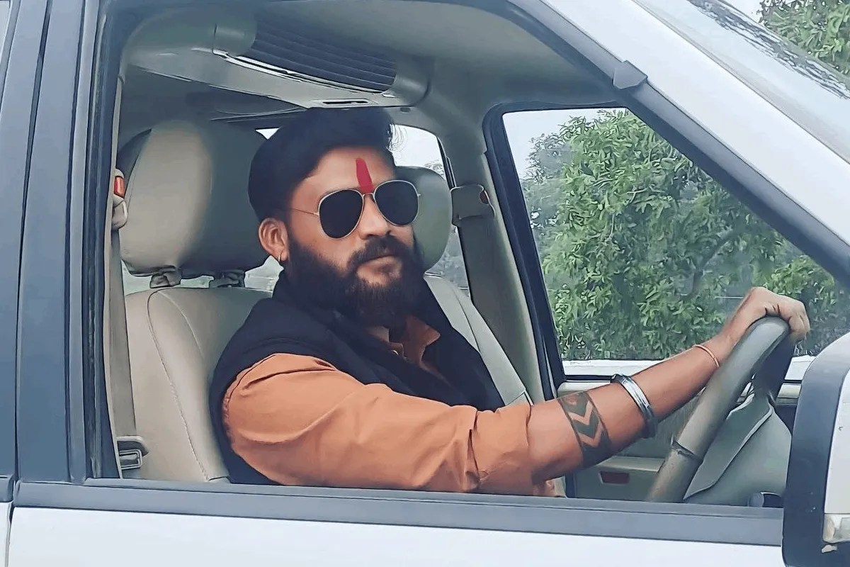 टीकमगढ़ में 8 गंभीर मामलों में आरोपी को भाजयुमो ने बड़े कार्यक्रम का प्रभारी, जिलाध्यक्ष बोले- हमें पता नहीं था