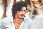 Vidyut Jammwal On compare bollywood stars said Hollywood big stars punctual on time